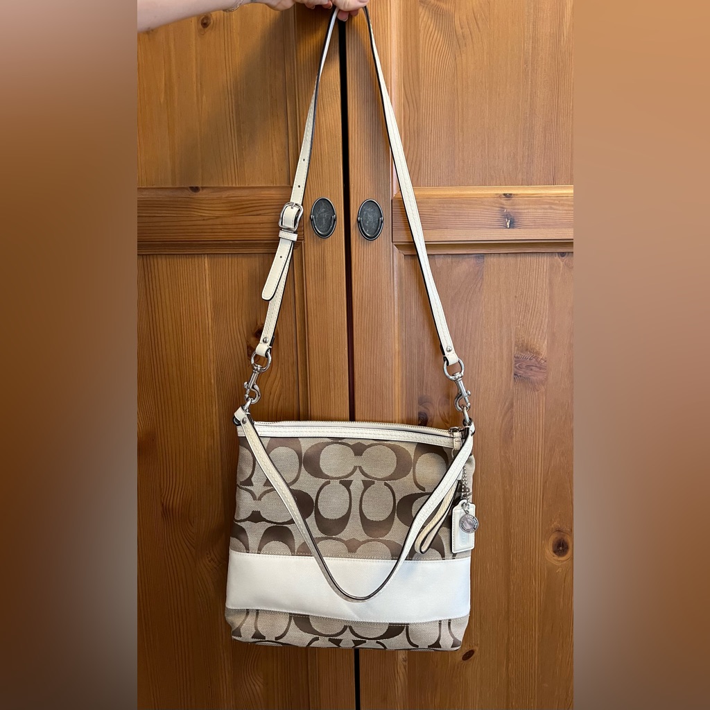 Coach Signature Satchel Canvas Purse Classic Design Tan And Cream F13674